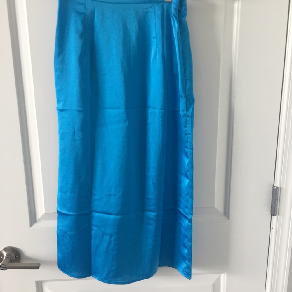 Satin set - Picture 3 of 4
